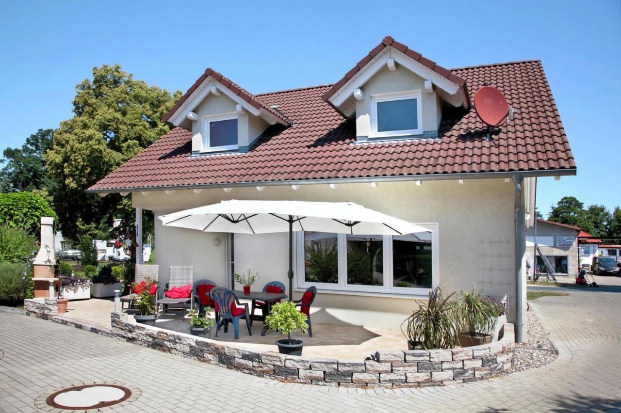 Ferienhaus Adler In 米罗 外观 照片
